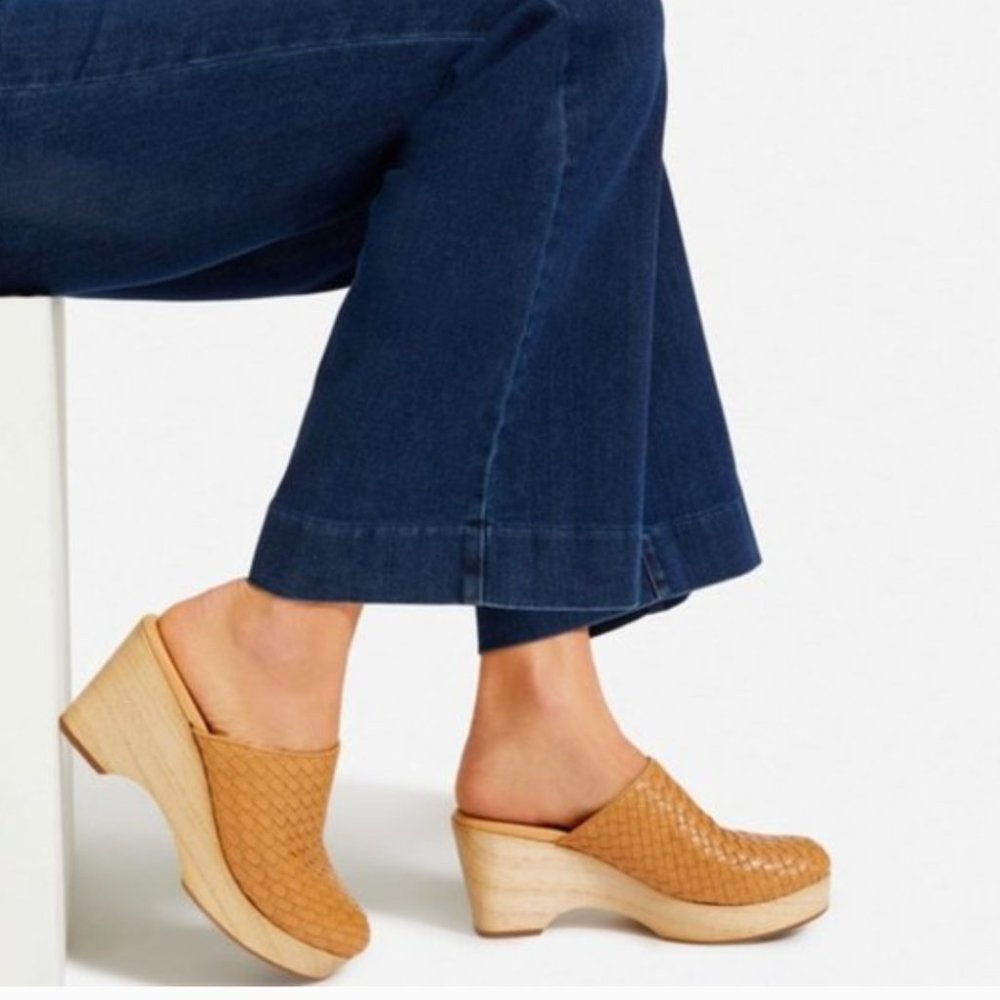 Everlane "The Clog" in Tan Woven, Size 9.5